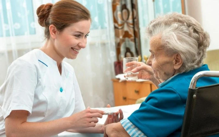 Tiết kiệm thời gian nhờ tư vấn trực tuyến